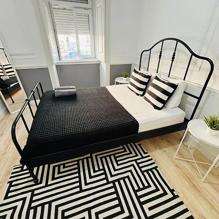 Luxury In Centre, Location